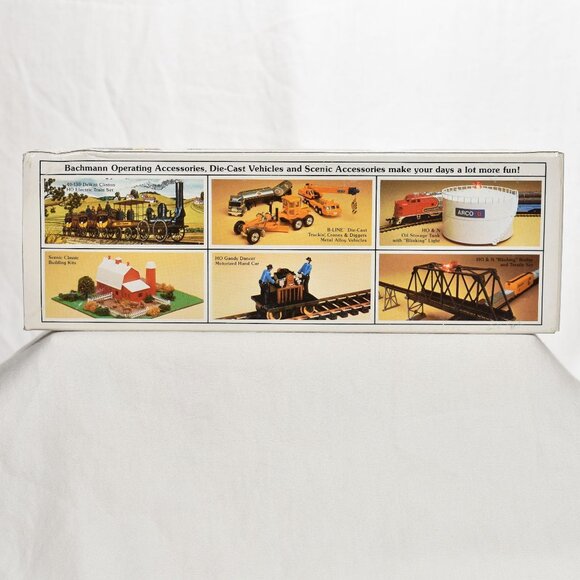 BACHMANN HO Scale Chessie System B&O 11098 Freight Car - Picture 3 of 6